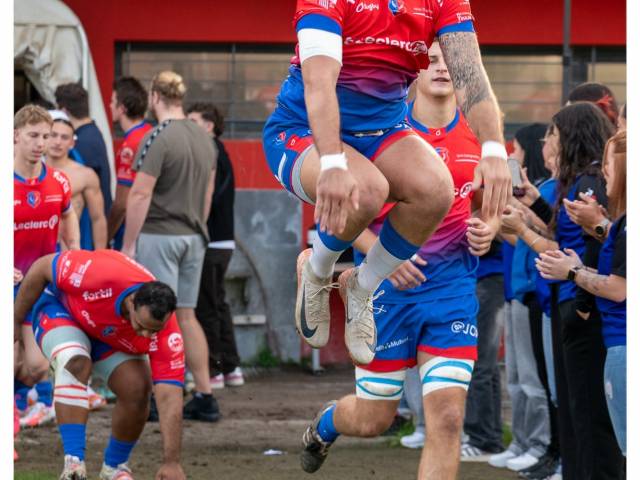 Capturez l'intensité du rugby avec un photographe d'élite